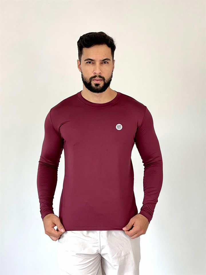 Camisa masculina com proteção UV